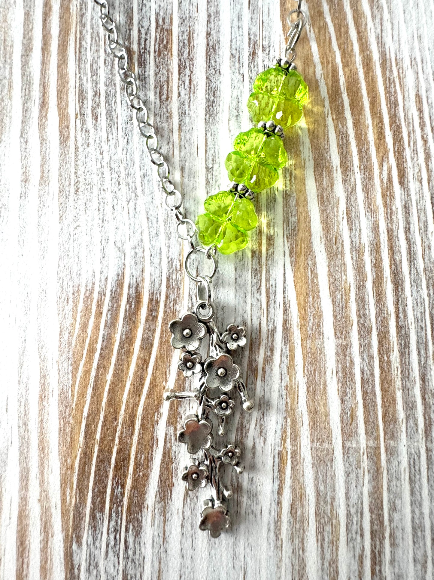 Lucky Flowers Necklace